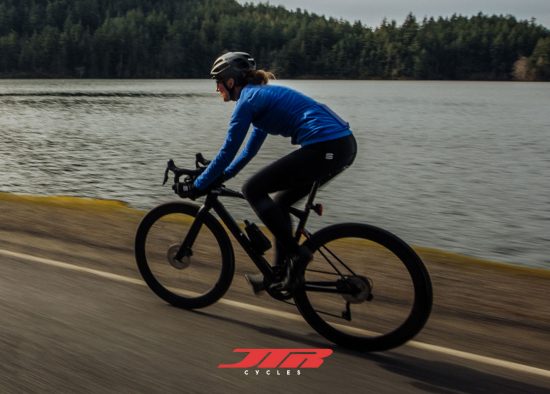 vélo-course-route-compétition-marque-cervélo